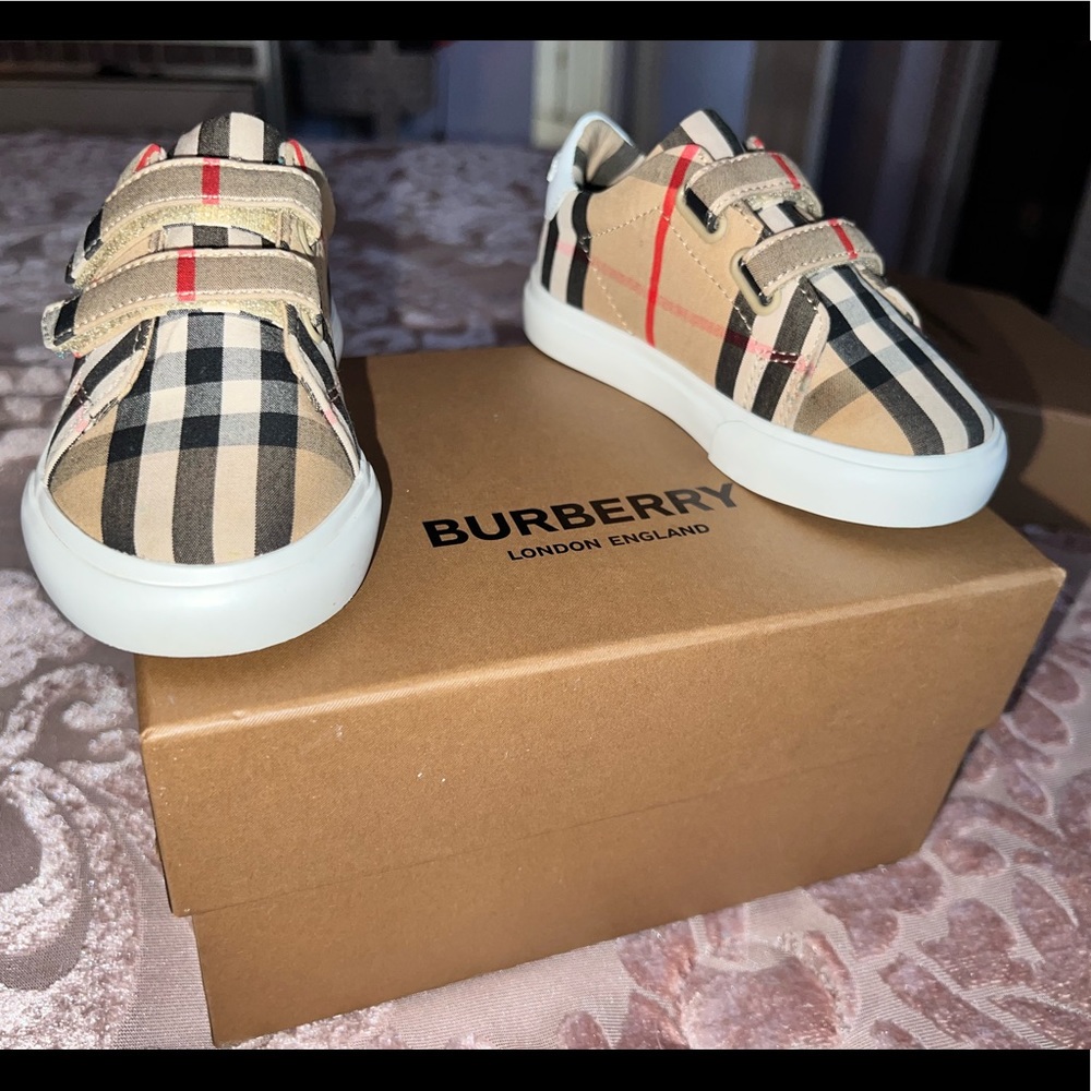 Burberry Kid's Markham Check Grip-Strap Sneaker, Baby/Toddler